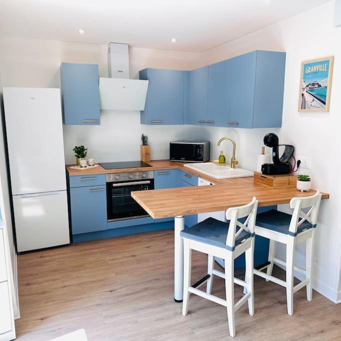 Appartement Au Coeur De Granville Eksteriør billede